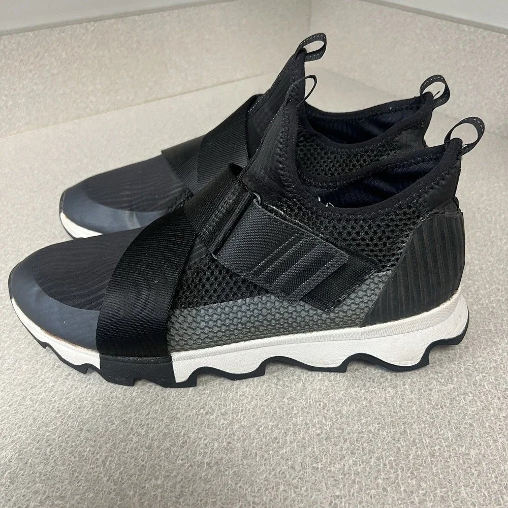 Sorel Kinetic Sneak Shoes Women's 9.5 Black White Slip On Strap Low Top Sneakers